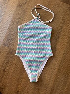 l*space Chevron One-piece